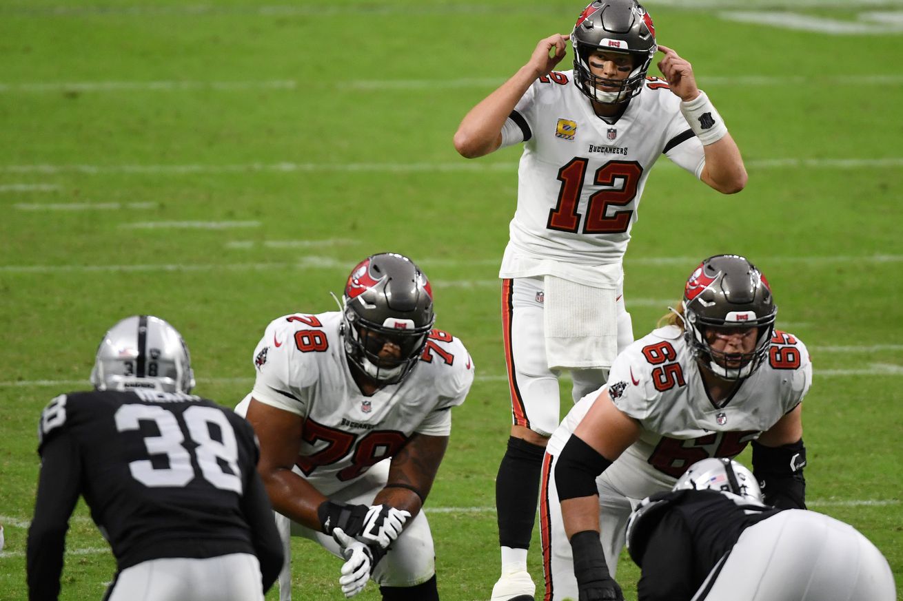 Tampa Bay Buccaneers v Las Vegas Raiders