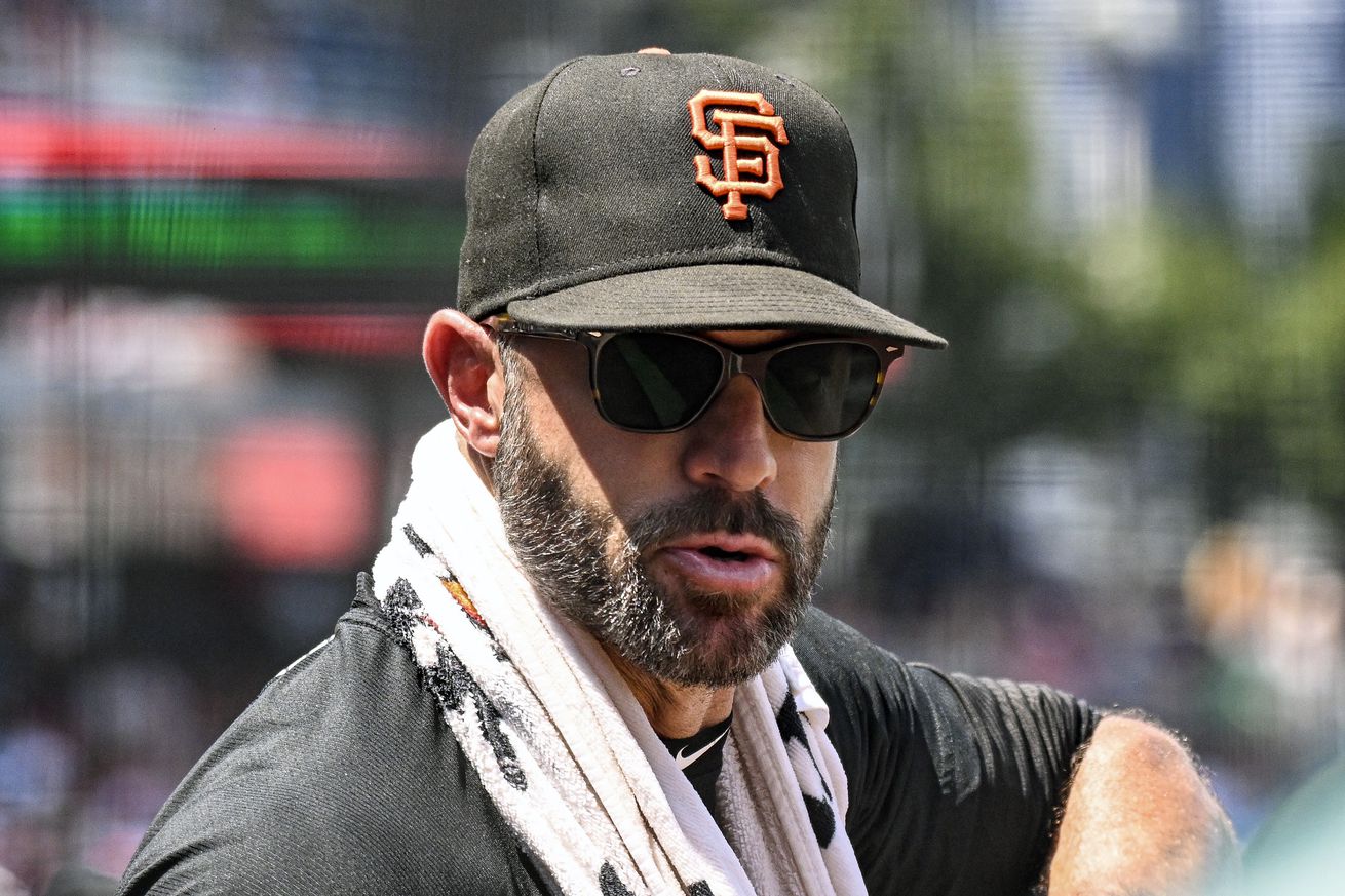 Gabe Kapler with a towel around his neck 