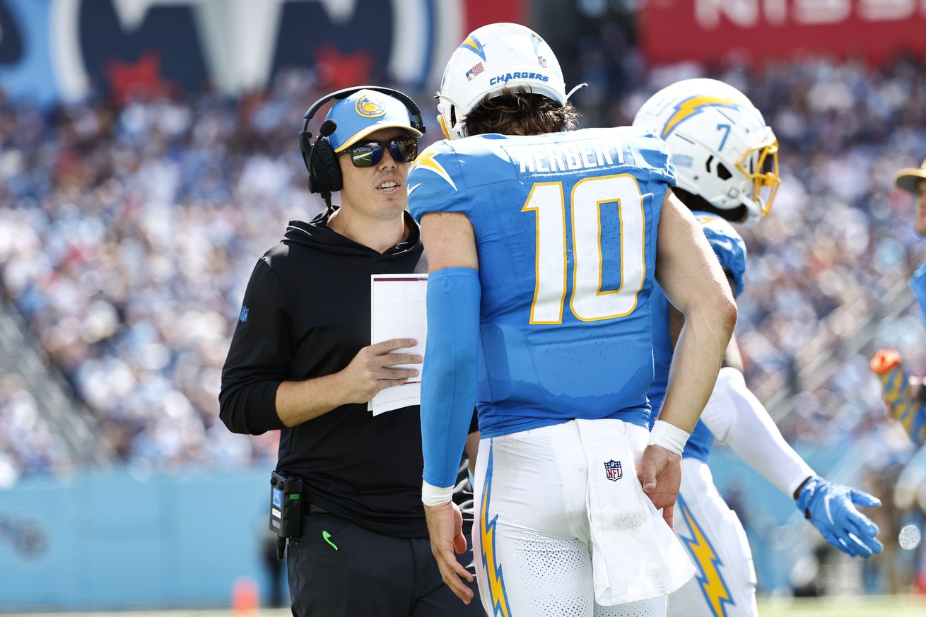 Los Angeles Chargers v Tennessee Titans