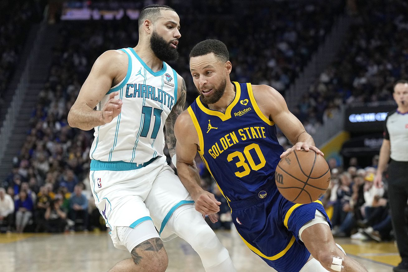 Charlotte Hornets v Golden State Warriors