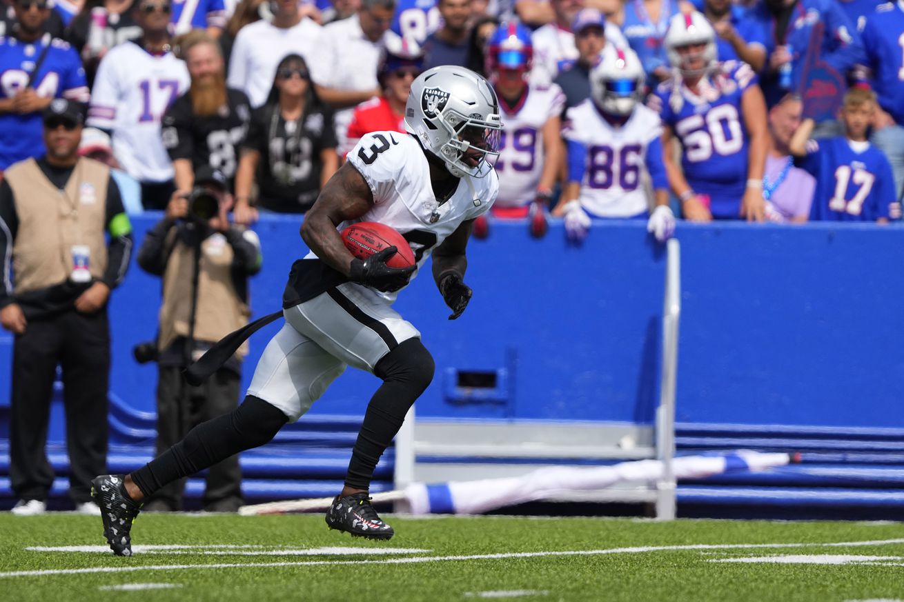 NFL: Las Vegas Raiders at Buffalo Bills