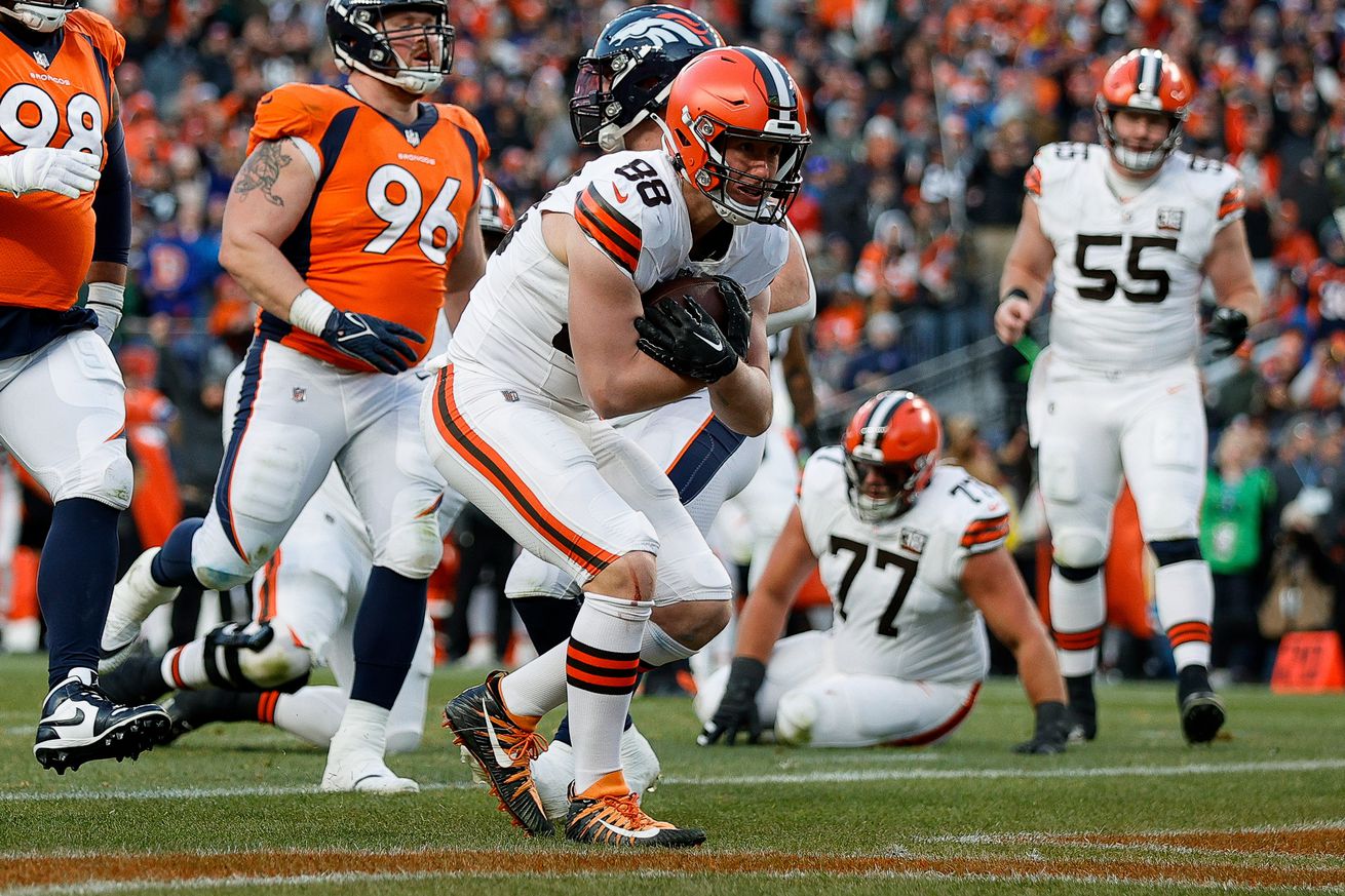 NFL: Cleveland Browns at Denver Broncos