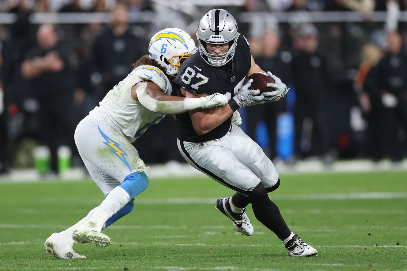 Los Angeles Chargers v Las Vegas Raiders