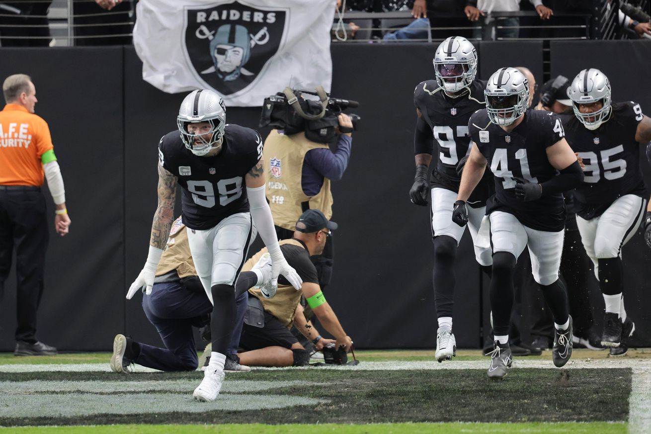 Denver Broncos v Las Vegas Raiders