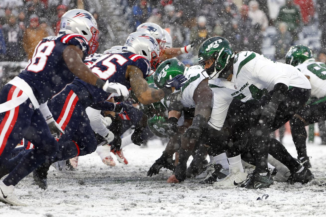 New York Jets v New England Patriots