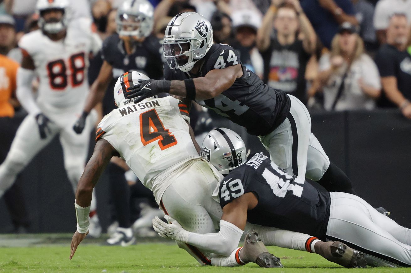 Cleveland Browns v Las Vegas Raiders