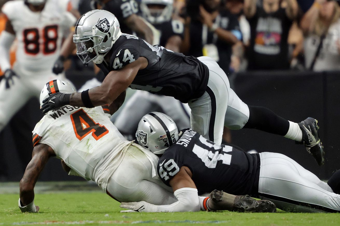 Cleveland Browns v Las Vegas Raiders