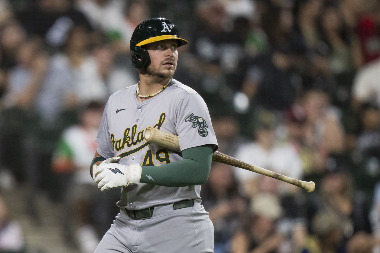 Oakland Athletics v Chicago White Sox