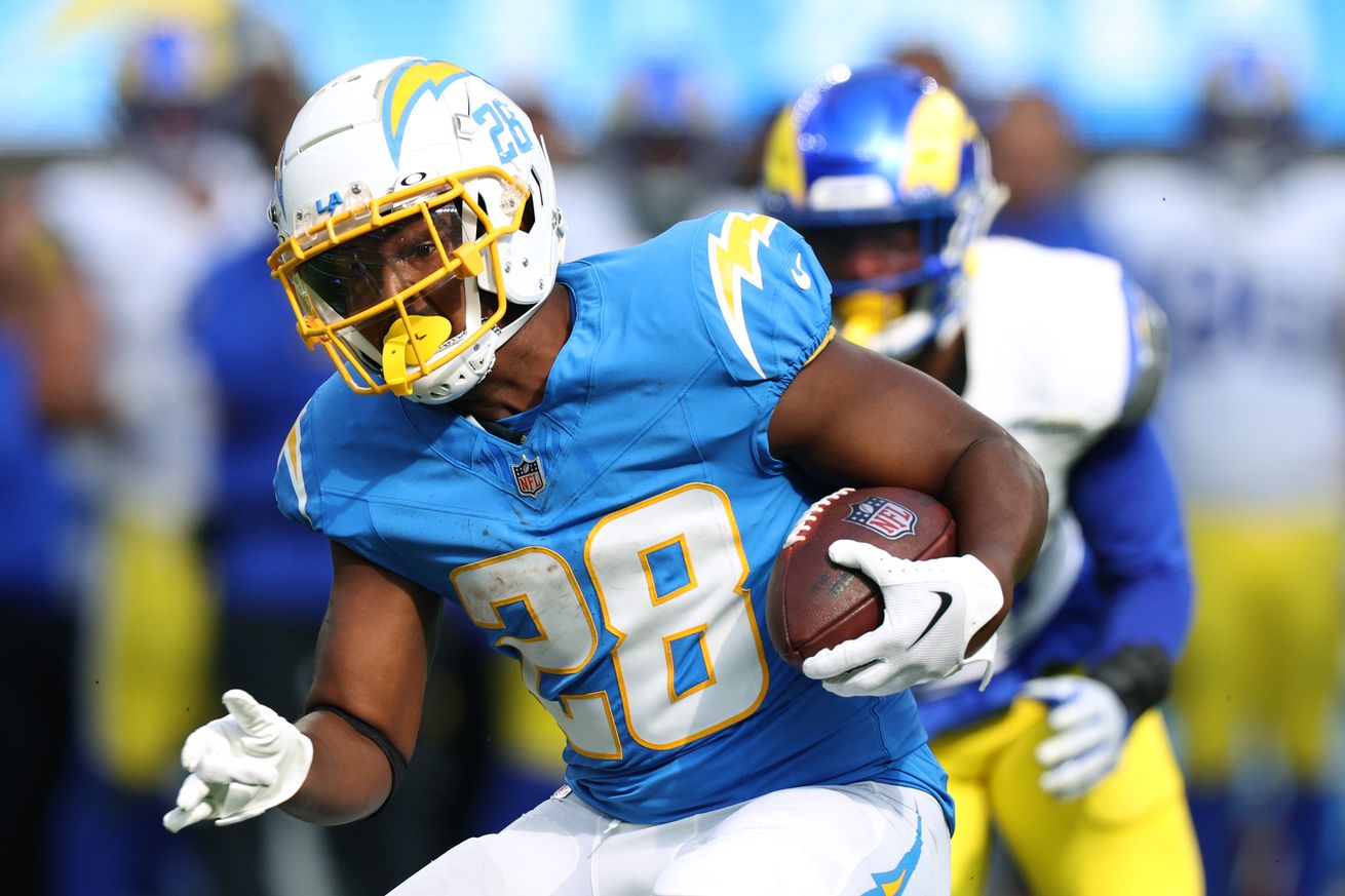 Los Angeles Rams v Los Angeles Chargers