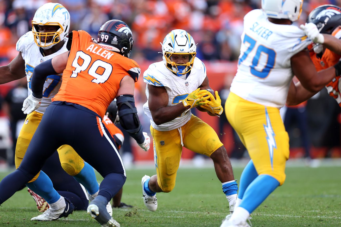 Los Angeles Chargers v Denver Broncos