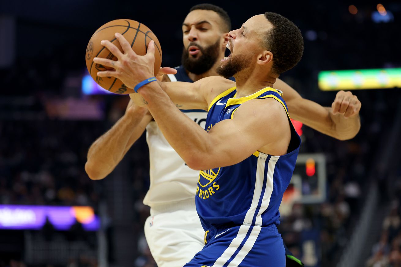 Minnesota Timberwolves v Golden State Warriors