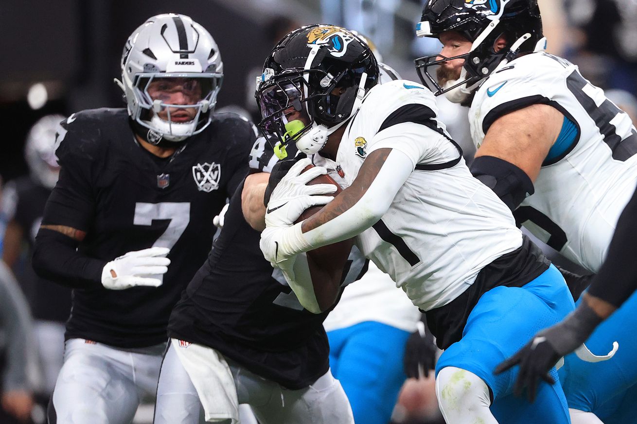 Jacksonville Jaguars v Las Vegas Raiders