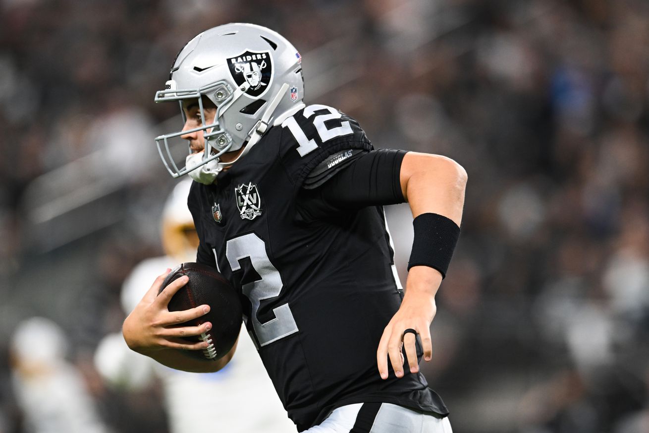 Los Angeles Chargers v Las Vegas Raiders