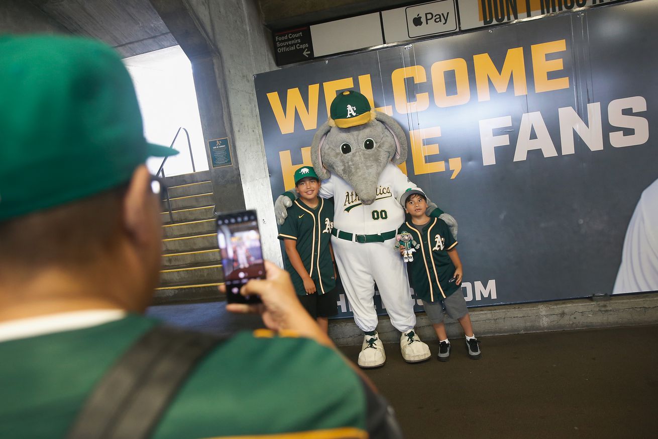 Texas Rangers v Oakland Athletics