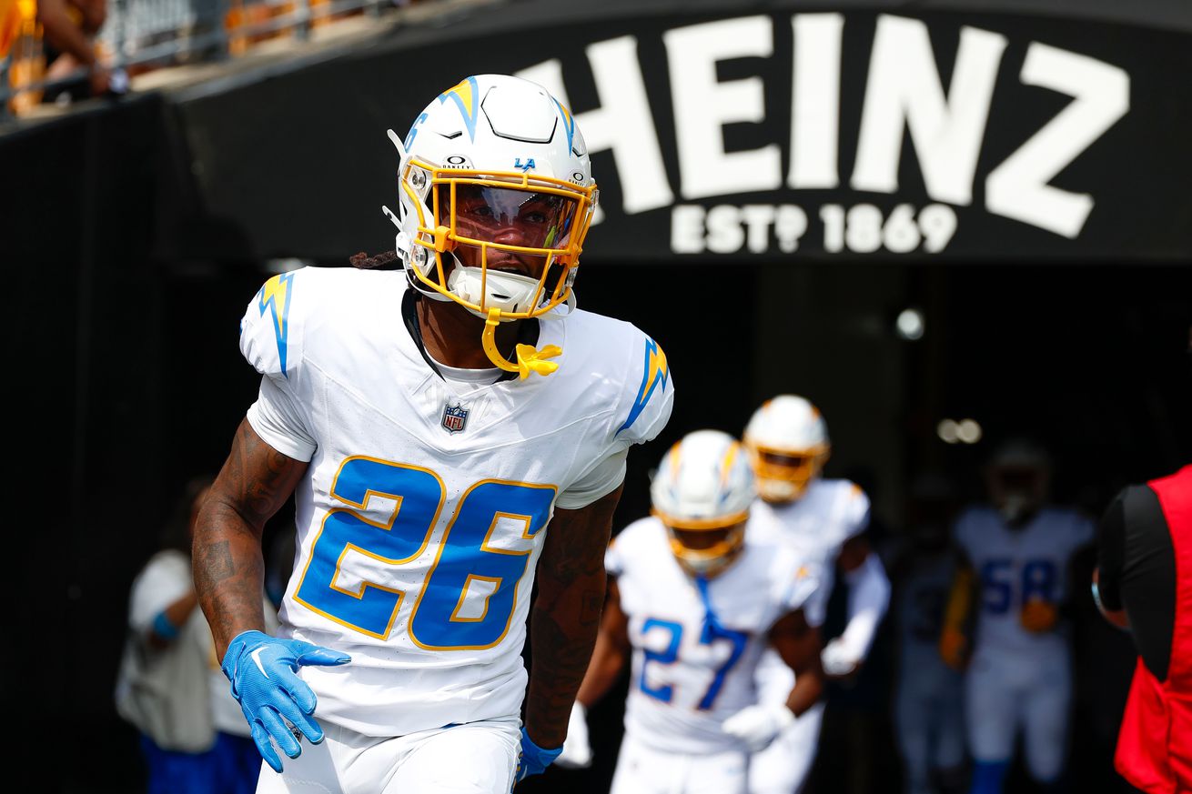 Los Angeles Chargers v Pittsburgh Steelers