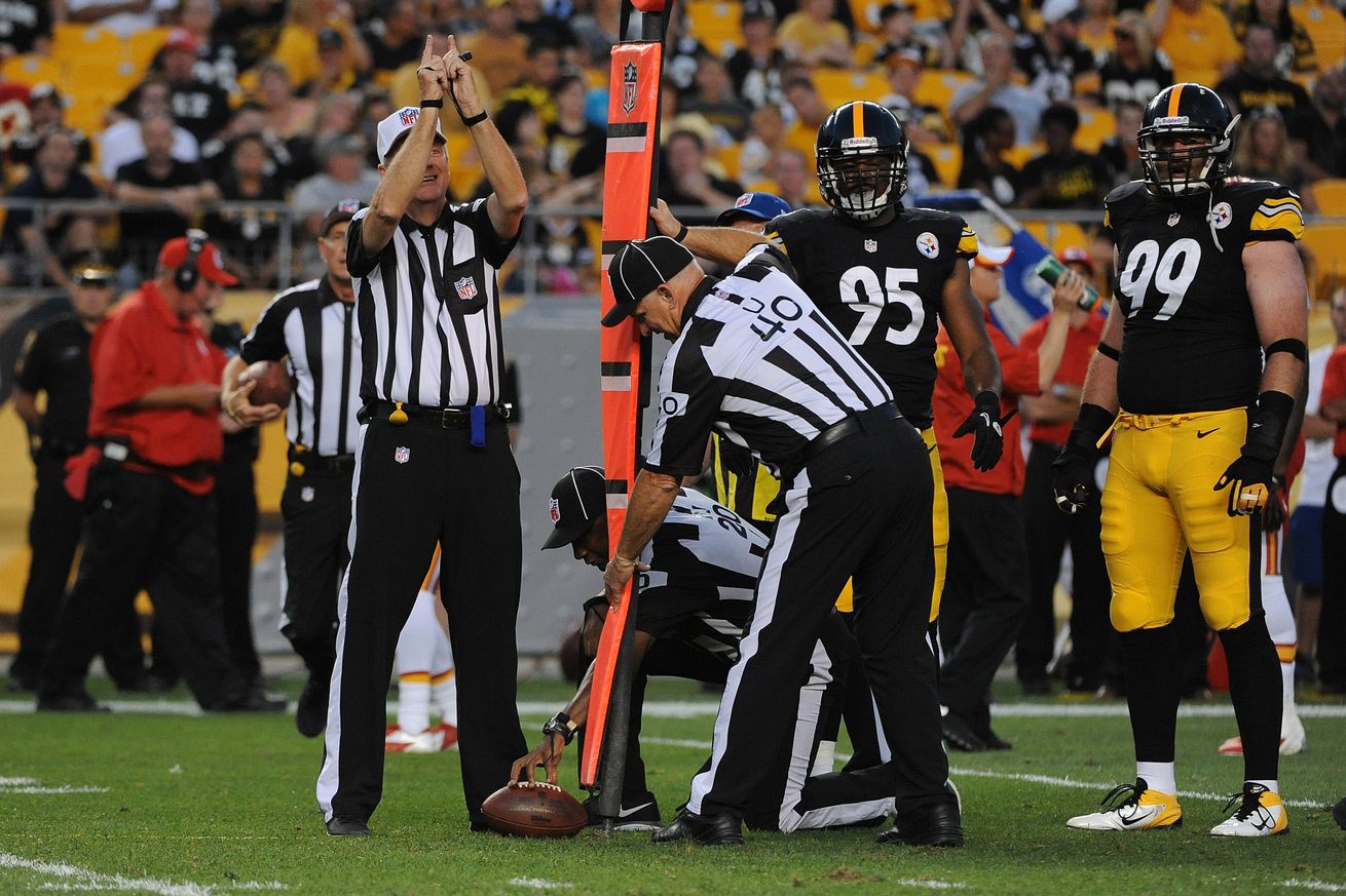 Kansas City Chiefs v Pittsburgh Steelers